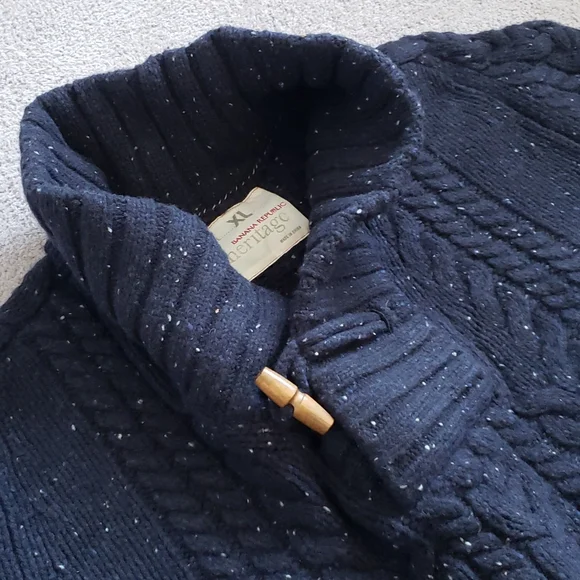 Banana Republic men's sweater